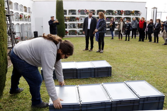 Containers holding the remains exhumed from the mass graves around Prats de Lluçanès, reburied on November 9 2018 (by Laura Busquets)